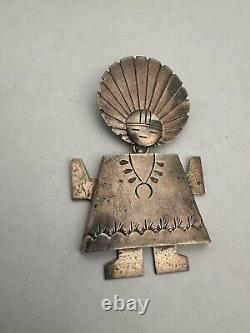 Cool Estate Vintage Sterling Tooled Navajo Kachina Sunface Pin Pendant