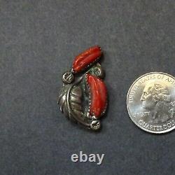 EXQUISITE Vintage ZUNI Sterling Silver OLD RED MEDITERRANEAN CORAL PIN/BROOCH