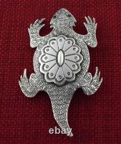 Horny Toad Pin-Pendant By Navajo Artist Lee Charley