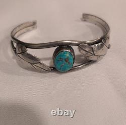 Native American Handmade Turquoise & slvr Necklace Bracelet Brooch Feather Pin