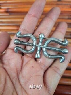 Native American Navajo Sandcast Strrling silver Pin Brooch