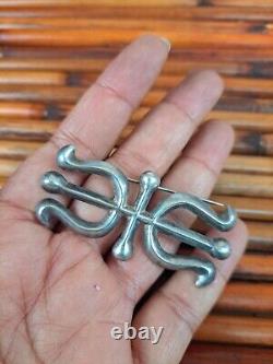 Native American Navajo Sandcast Strrling silver Pin Brooch