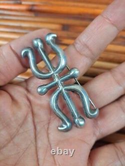 Native American Navajo Sandcast Strrling silver Pin Brooch