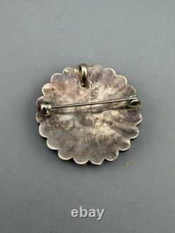 Native American Zuni Sterling Silver Brooch Pendant Signed Vendal Ester Nisha