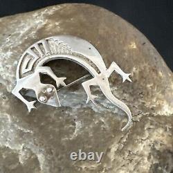 Navajo Stamped Lizard Pin Pendant Gecko Sterling Silver 18045