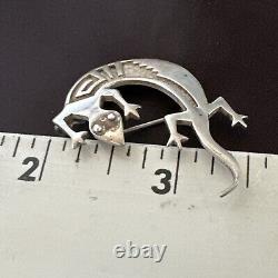 Navajo Stamped Lizard Pin Pendant Gecko Sterling Silver 18045