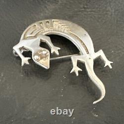 Navajo Stamped Lizard Pin Pendant Gecko Sterling Silver 18045