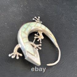 Navajo White Opal Lizard Pin Pendant Inlay Gecko Sterling Silver 14334