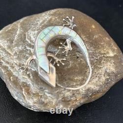 Navajo White Opal Lizard Pin Pendant Inlay Gecko Sterling Silver 14334