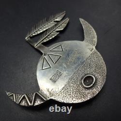 POWERFUL Signed Vintage NAVAJO Sterling Silver HORNED MOON Face PIN BROOCH