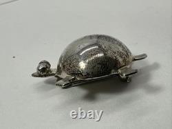Rare Vintage NAVAJO Artie Yellowhorse Sterling Silver Turtle Tortoise Brooch 925