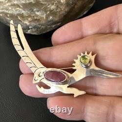 Road Runner Spiny Peridot Navajo Sterling Silver Stamped Pin Brooch 3 19089