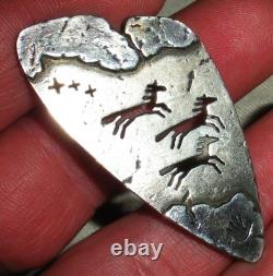 VINTAGE NAVAJO GALLOPING HORSES & PETROGLYPH HAND STERLING SILVER PIN vafo