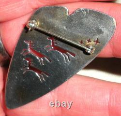VINTAGE NAVAJO GALLOPING HORSES & PETROGLYPH HAND STERLING SILVER PIN vafo