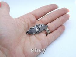 Vintage Early Native American Stamped Silver Brooch, 5.8g