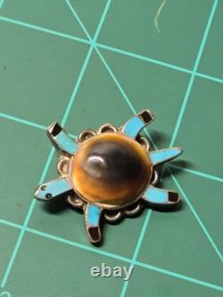 Vintage Native American Navajo Turtle Turquoise Sterling Silver Brooch Pin