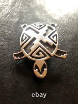 Vintage Native American Navajo turtle pin brooch jewelry marked JR Silversmiths