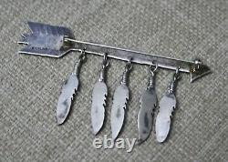 Vintage Native American Sterling Silver Arrow Feathers Pin Brooch