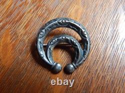 Vintage Navajo Naja Arrow Stamped Sterling Silver Pin Brooch