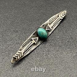 Vintage Navajo Turquoise Double Arrows Hand Stamped Silver Brooch Pin