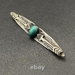 Vintage Navajo Turquoise Double Arrows Hand Stamped Silver Brooch Pin