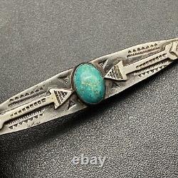 Vintage Navajo Turquoise Double Arrows Hand Stamped Silver Brooch Pin