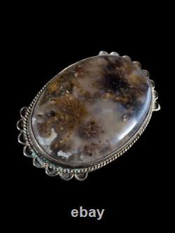Vintage Navajo Uita19 Agate Scalloped Sterling Silver Brooch Pin