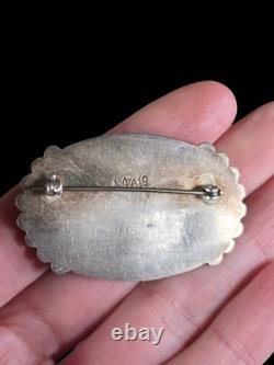 Vintage Navajo Uita19 Agate Scalloped Sterling Silver Brooch Pin