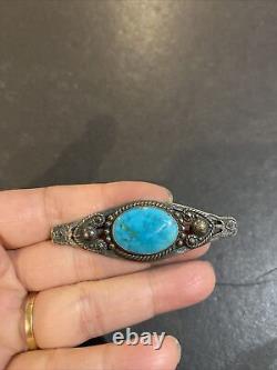 Vintage Navajo Zuni Native American Turquoise Sterling Silver Pin