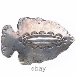 Vintage Navajo sterling silver deep stamped arrowhead pin/brooch