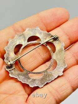Vtg Unmarked Zuni Sterling Silver Petit Point Turquoise Flower Circle Pin Brooch