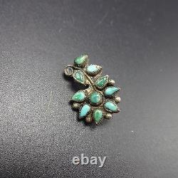 Wee Vintage ZUNI Sterling Silver & Green Turquoise Petit Point FLOWER PIN/BROOCH